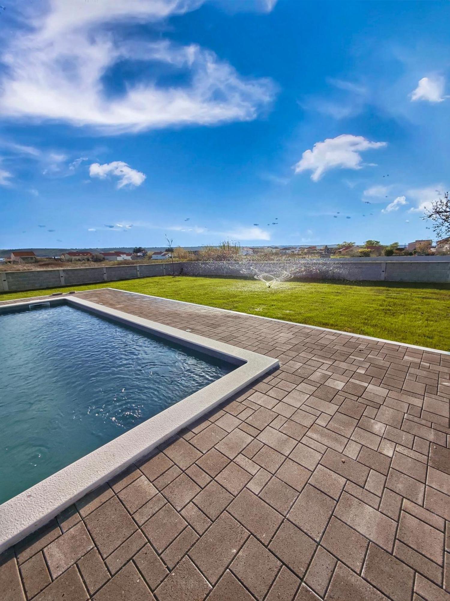 Villa House Rose With Garden And Pool Ljubač Exterior foto